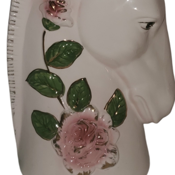 Vintage ceramic horse head with floral designs - Picture 2 of 7